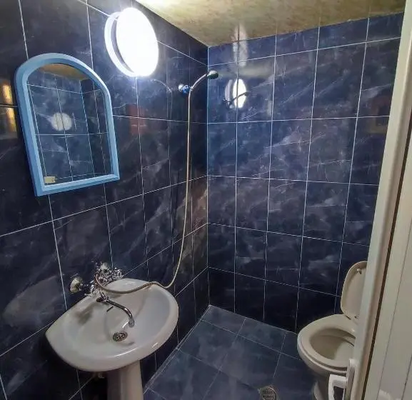اتاق استاندارد با بالکن, Kobuleti Guest House