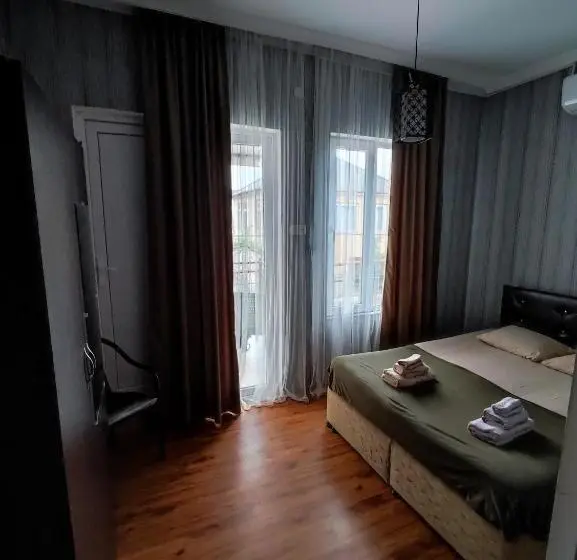 اتاق استاندارد سه نفره, Kobuleti Guest House