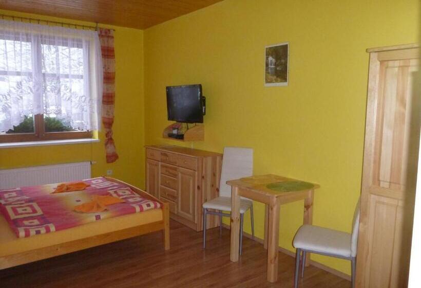 标准间, Penzion Hakl