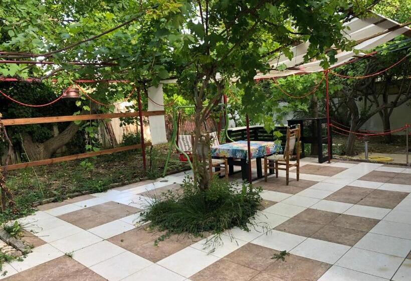 آپارتمان 1 خوابه با چشم‌انداز باغ, Surf House Villa Rose I Po3a L