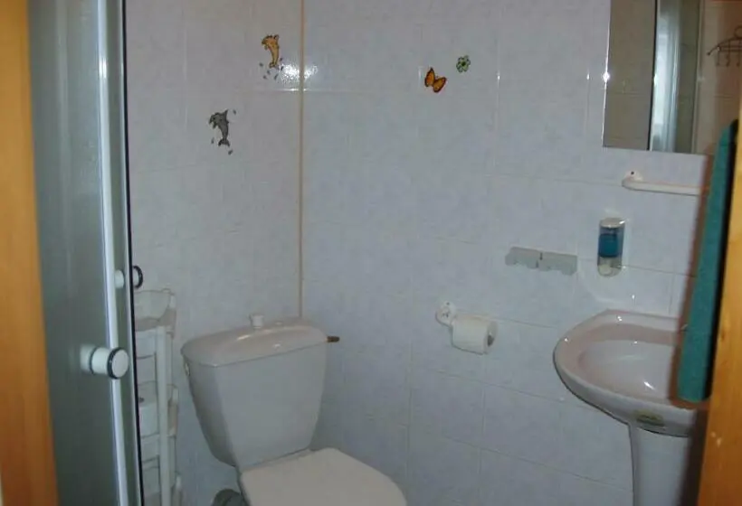 اتاق خانوادگی, Pension Jitka