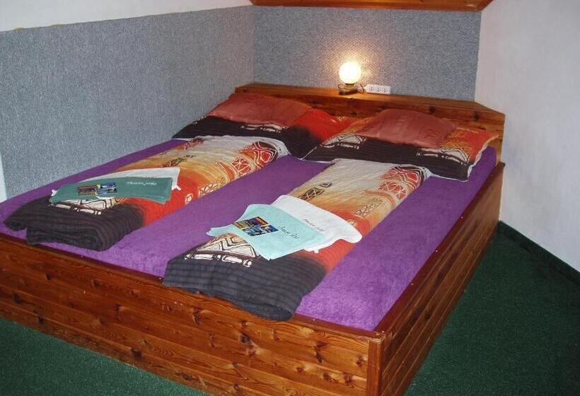 四人标准间, Pension Jitka