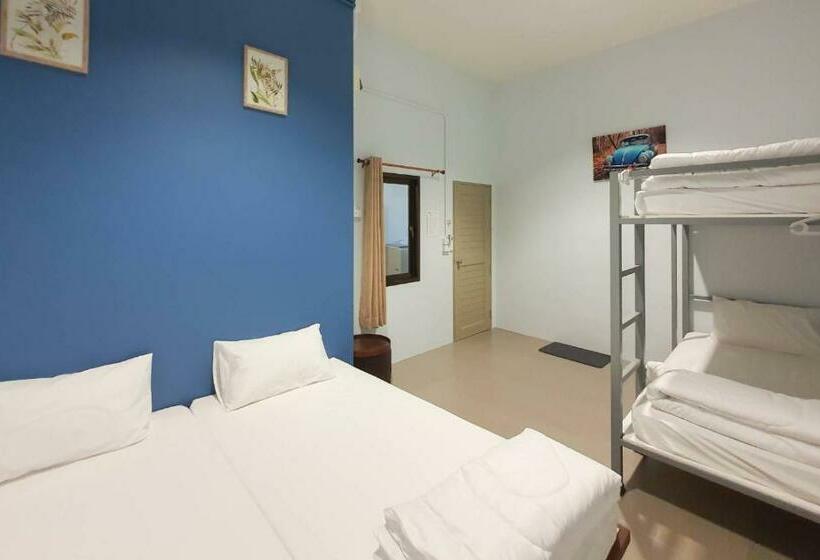 Семейный Номер, We Hostel Khaolak