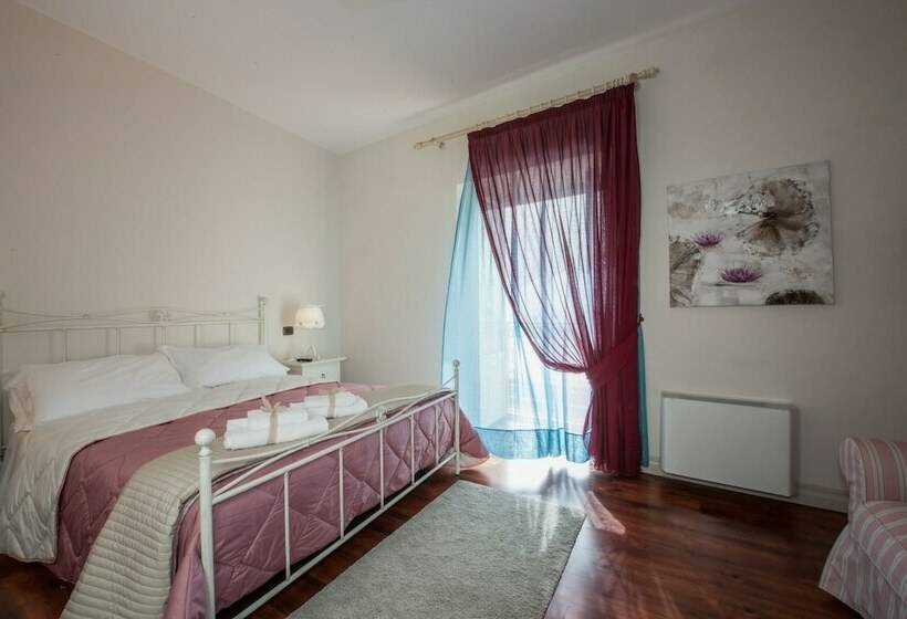 غرفة قياسية سرير كينج, Garibaldi 61