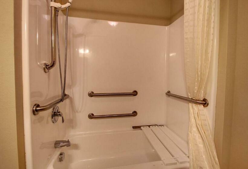 身障者適用スタンダードルーム, Cobblestone Hotel & Suites   Newton