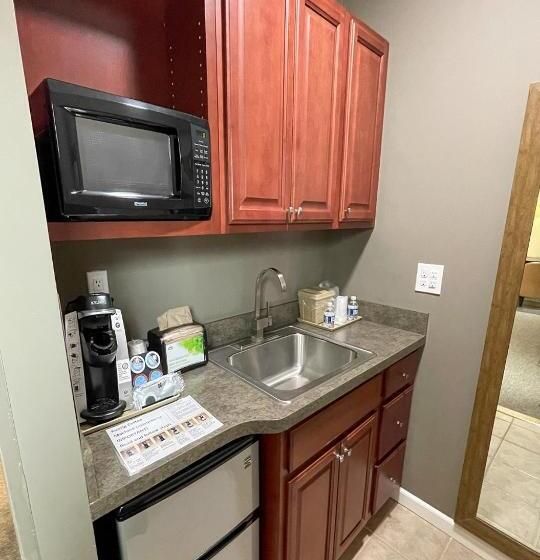 Standard Szoba, Dushore