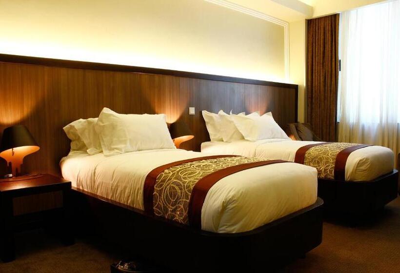 اتاق استاندارد, Elilly International