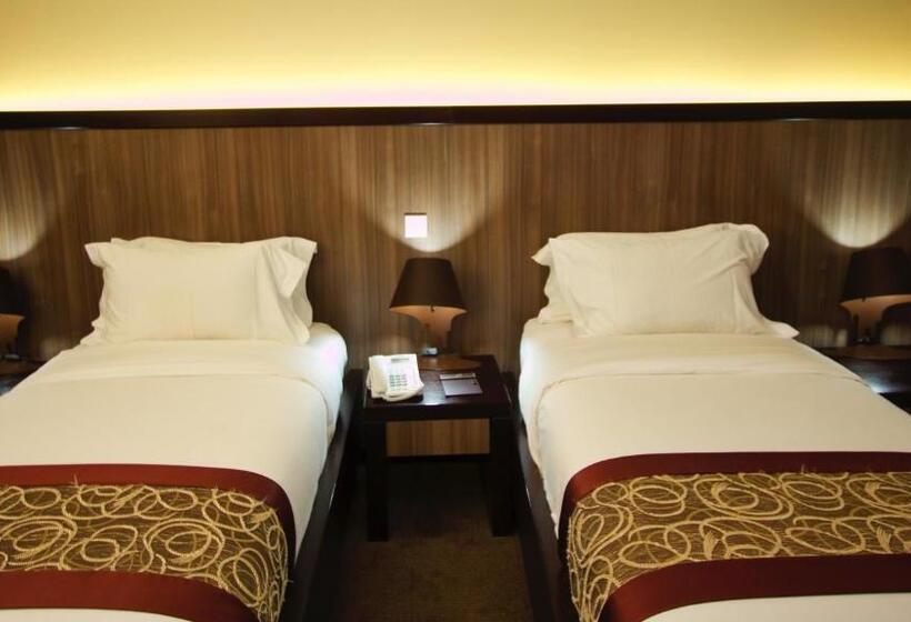 اتاق استاندارد, Elilly International