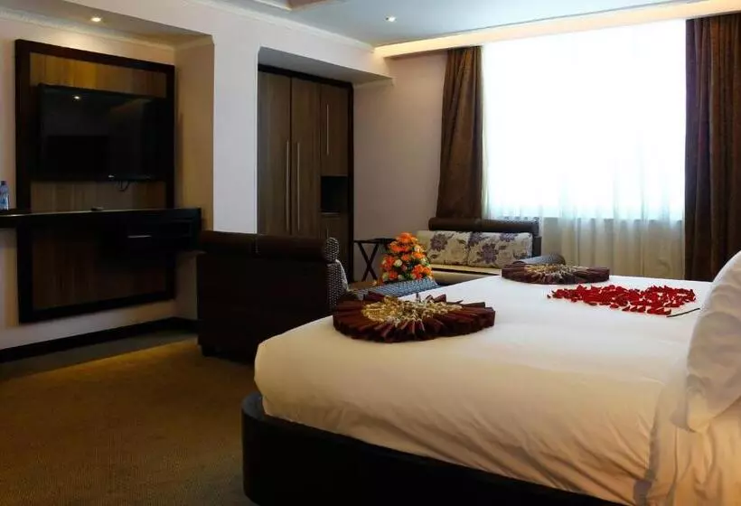 Executive Suite