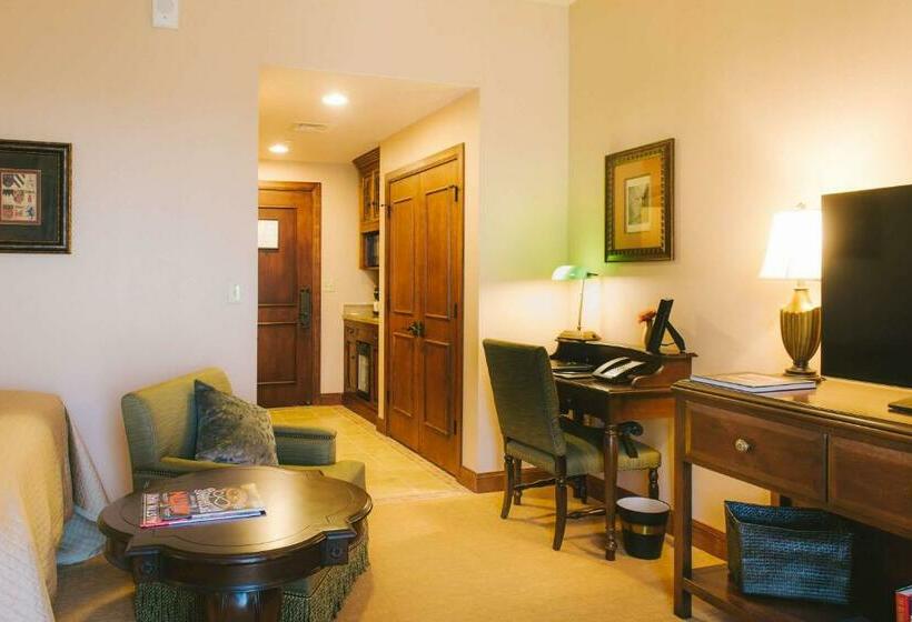 غرفة سوبيريور سرير كينج, Viata