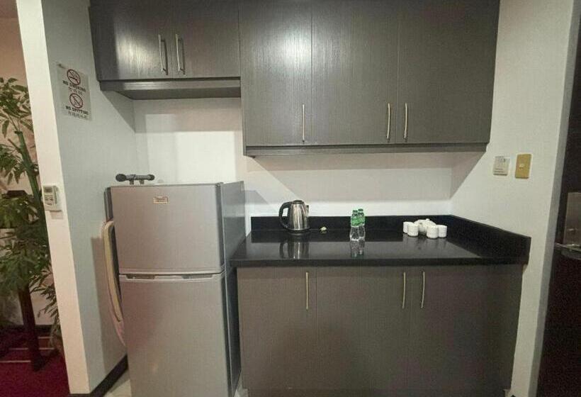 سوئیت پرزیدنت, Lido De Paris