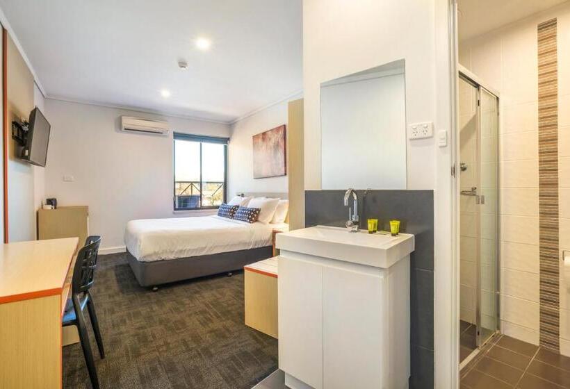 스탠다드 스튜디오, Nightcap At Rose & Crown