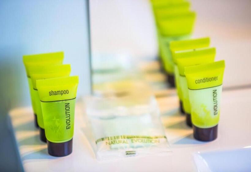 침실 2개 아파트, Nightcap At Rose & Crown