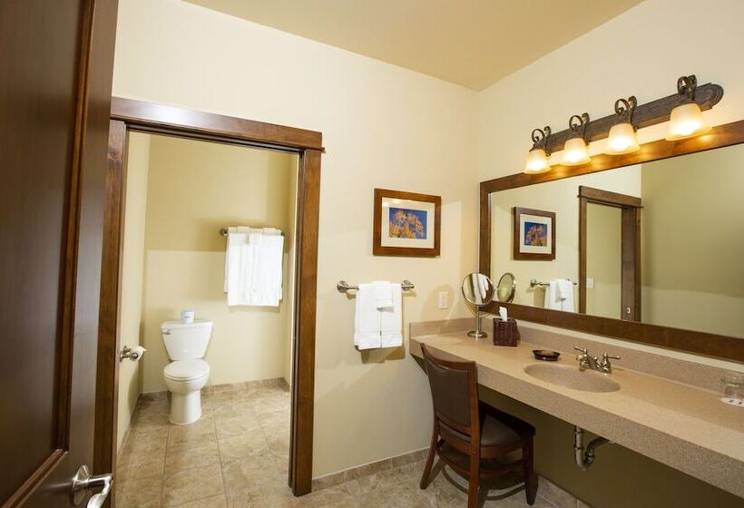 디럭스 스튜디오, Rockwell Lake Lodge