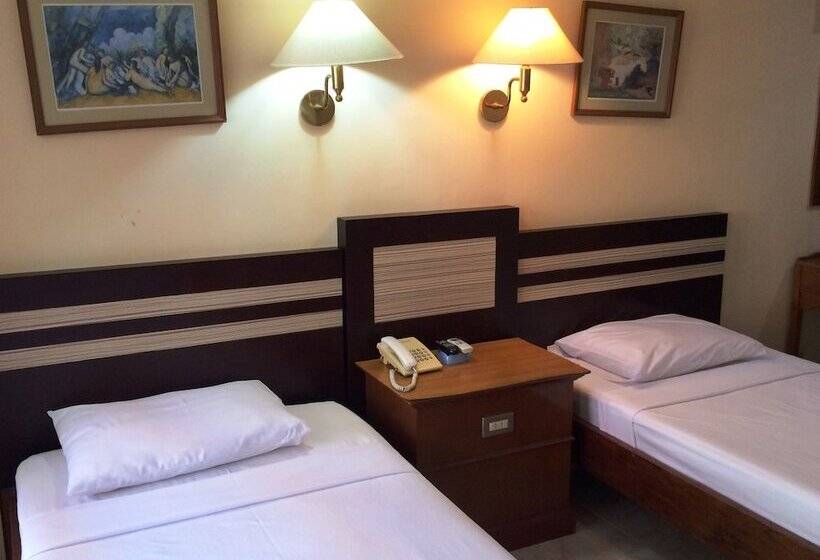 豪华房间, Sri Ratu