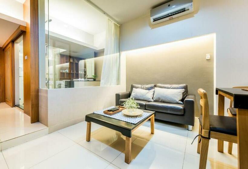 Люкс, Laemtong Serviced Apartment