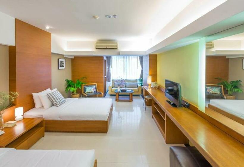 Студия Superior, Laemtong Serviced Apartment