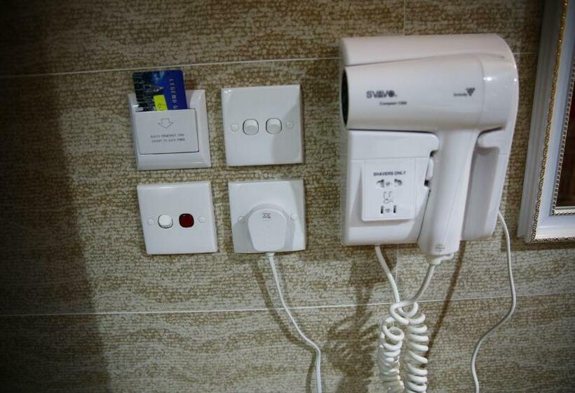 اتاق استاندارد یک نفره, Legend Guest House