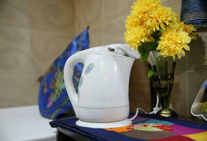 اتاق استاندارد یک نفره, Legend Guest House