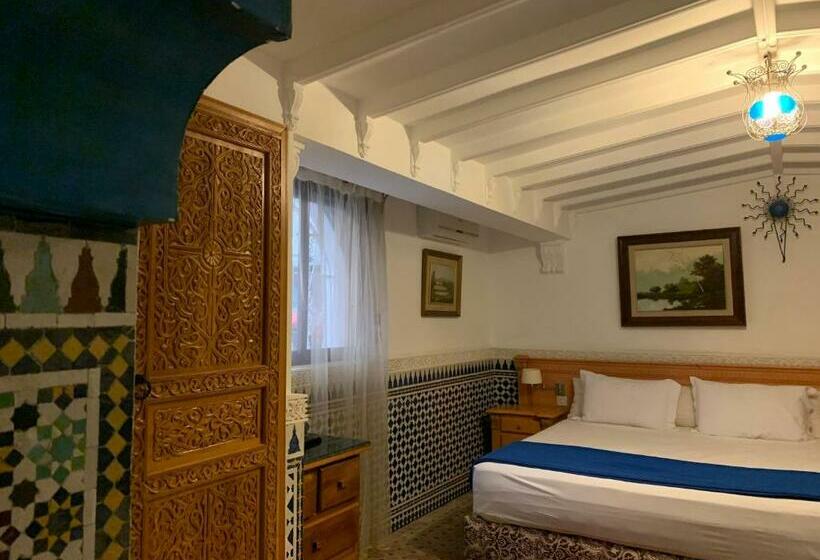 デラックスルーム, Malabata Guest House
