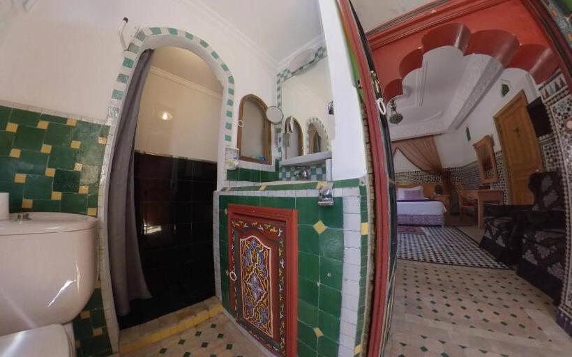 جناح مطلّ علي الحديقة, Malabata Guest House