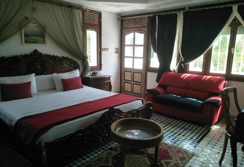 プレジデントスイートルーム, Malabata Guest House