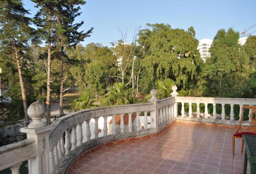 جناح رئاسى, Malabata Guest House