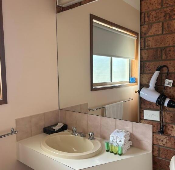 חדר משפחתי, Portarlington Beach Motel