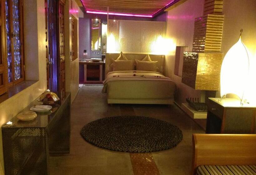 سوییت پرستیژ, Riad Kalaa 2