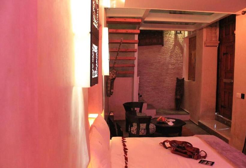 سوییت جونیور, Riad Kalaa 2