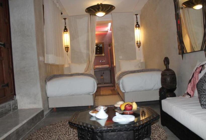 سوییت جونیور, Riad Kalaa 2