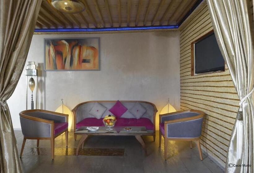 سوییت پرستیژ, Riad Kalaa 2