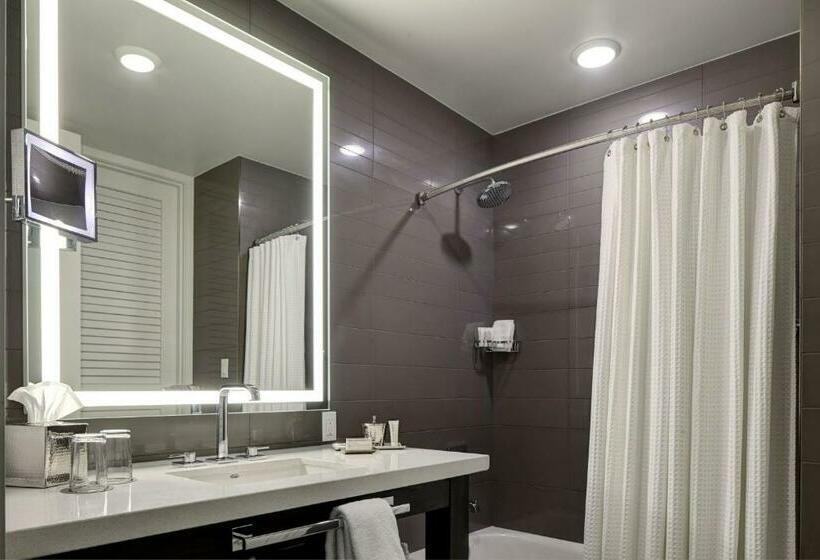 غرفة قياسية سرير مزدوج, Archer Hotel Austin