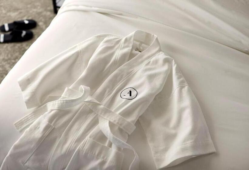 غرفة كلاسيكية سرير كينج, Archer Hotel Austin