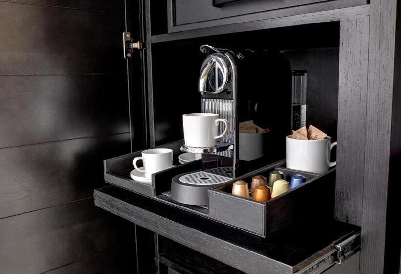 غرفة قياسية سرير كينج, Archer Hotel Austin