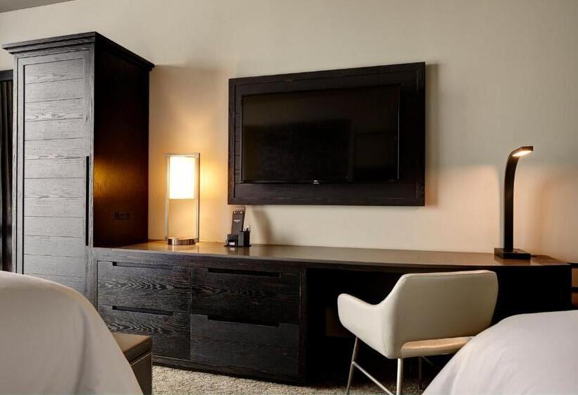 غرفة قياسية سرير كينج, Archer Hotel Austin