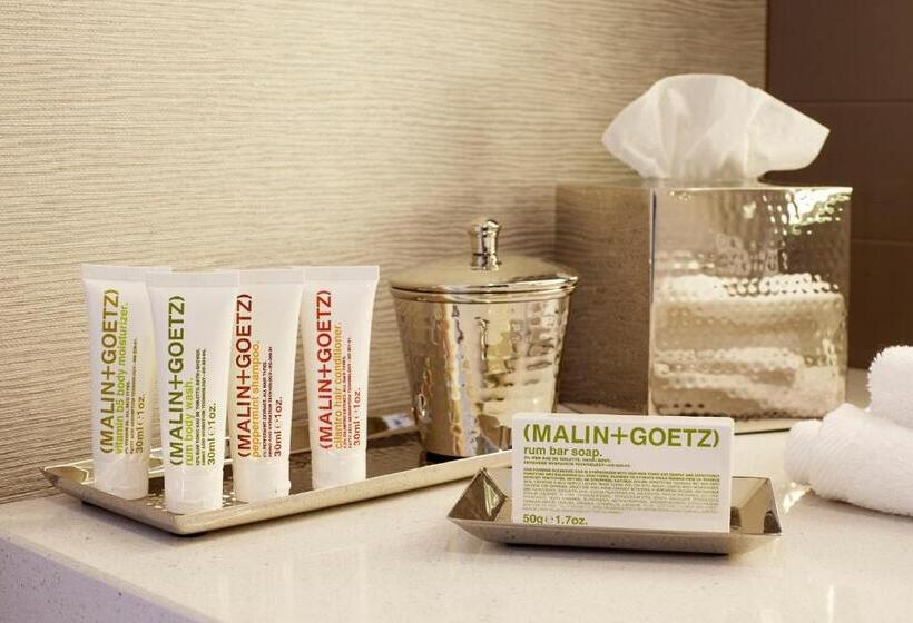 غرفة قياسية رباعية, Archer Hotel Austin