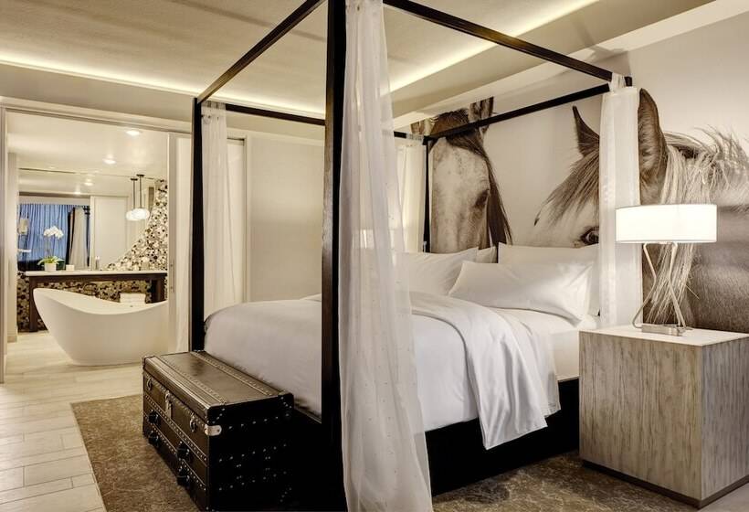 جناح مزوَّد بشرفة, Archer Hotel Austin