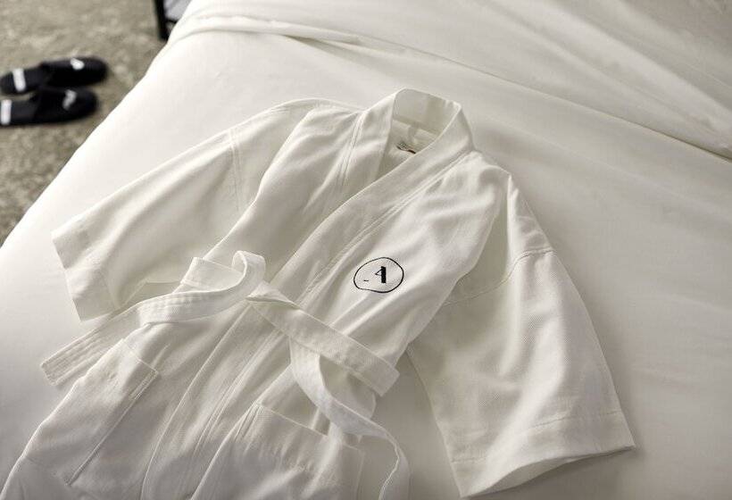 جناح مزوَّد بشرفة, Archer Hotel Austin