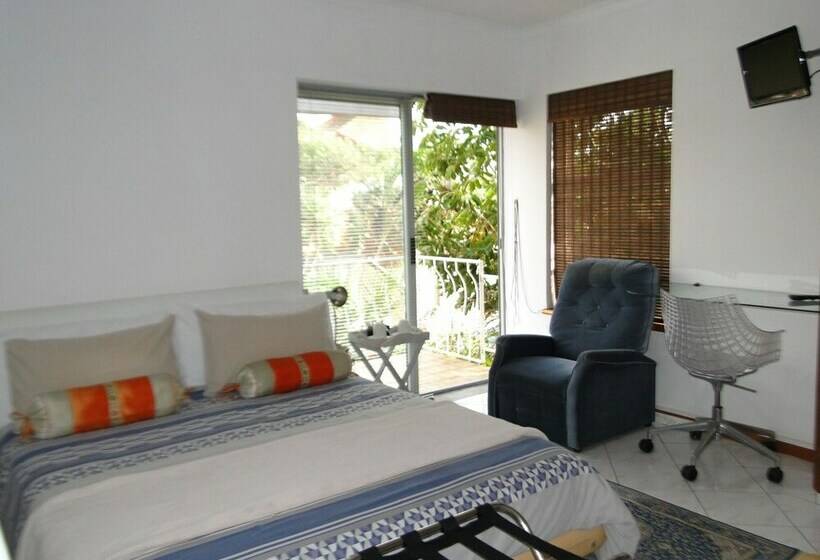 اتاق لوکس, Bluewater Beach Accommodation