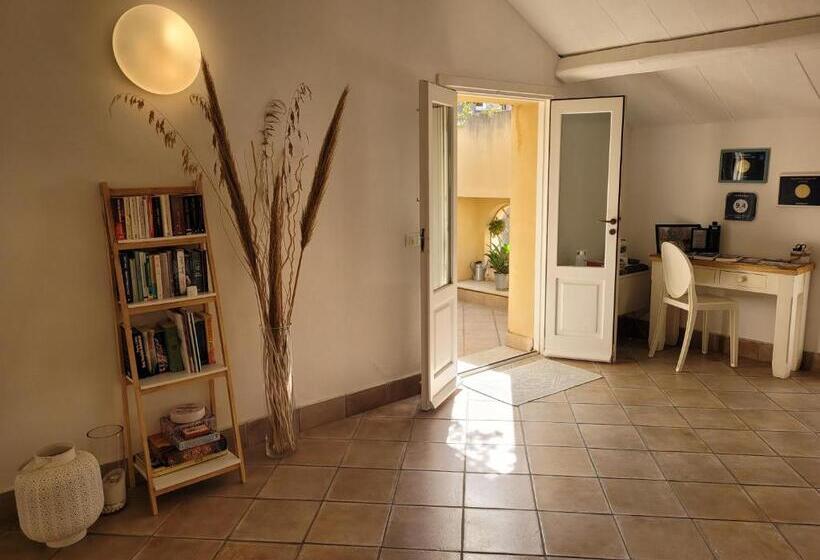 غرفة قياسية, Le Terrazze