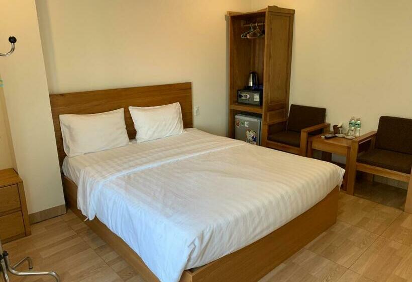 اتاق سوپریور, Dragon Airport