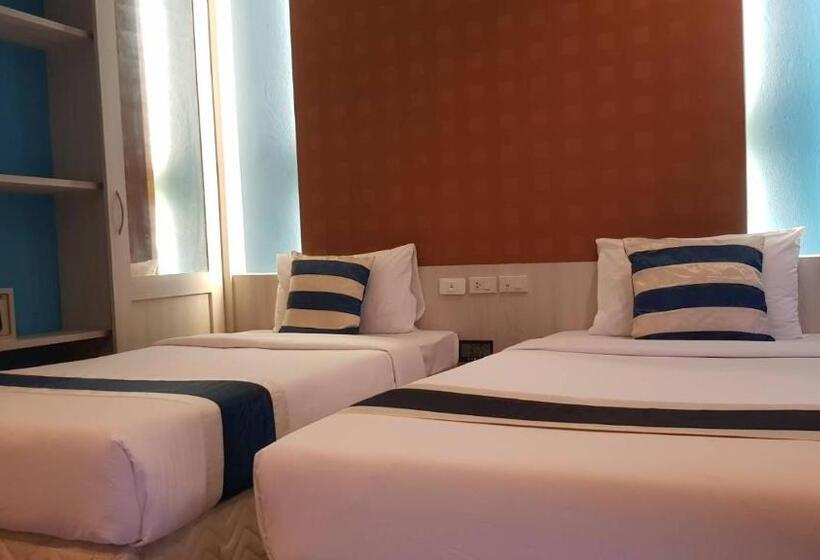 Quarto Superior, Icheck Inn Chill Patong