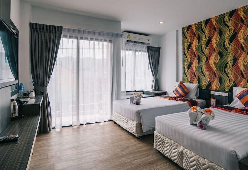 Quarto Deluxe com Sacada, Icheck Inn Chill Patong