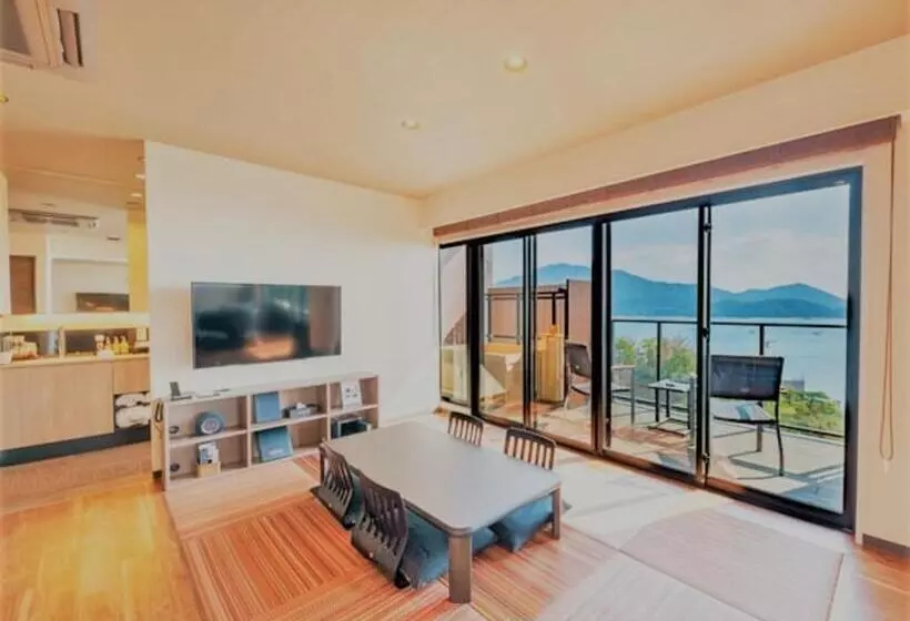 オーシャンビューデラックススイート, Livemax Resort Miyahama Ocean View