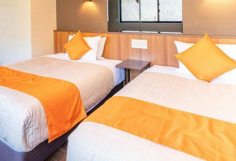 Номер Superior Вид на Море, Livemax Resort Miyahama Ocean View