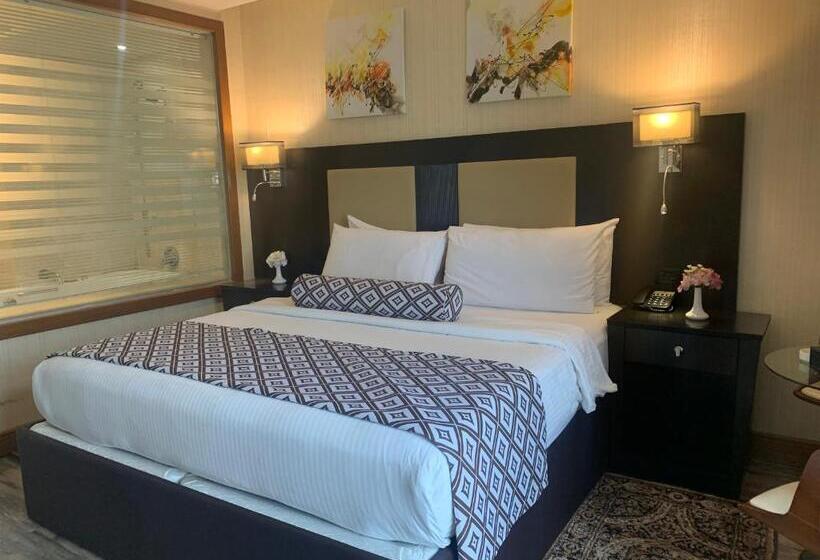 سوئیت با وان آب گرم, Olive Tree Amman