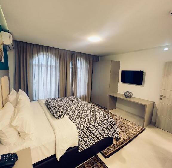 سوئیت پرزیدنت, Olive Tree Amman