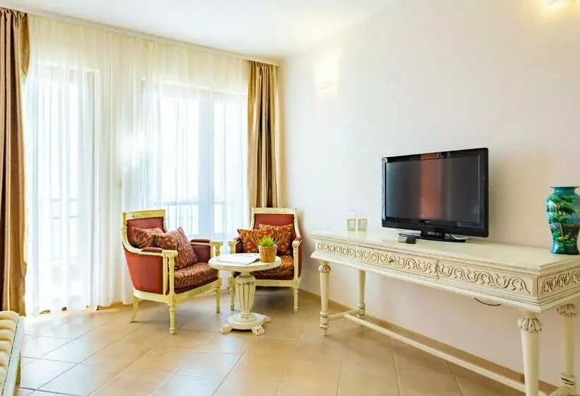 Deluxe-studio, Primea Beach Residence