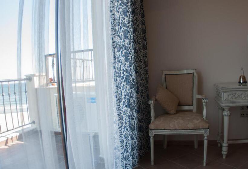 Апартаменты 1 Спальня Боковой Вид на Море, Primea Beach Residence